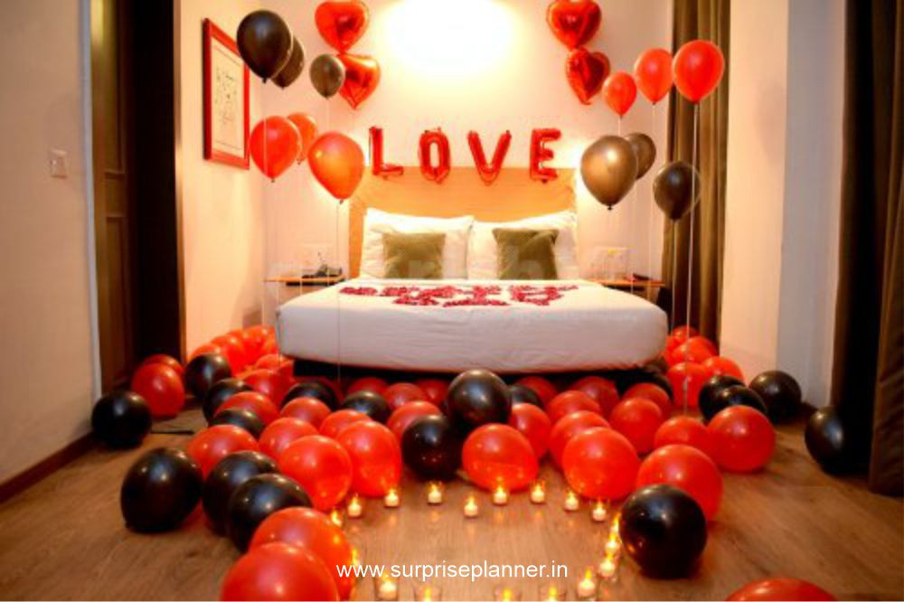 Romantic Room Decoration With Stay