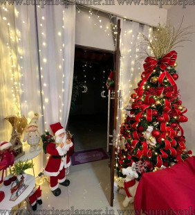 Royal Red And Gold Christmas Tree Decor Setup