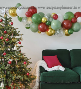 Christmas Tree and Balloon Arch Decoration